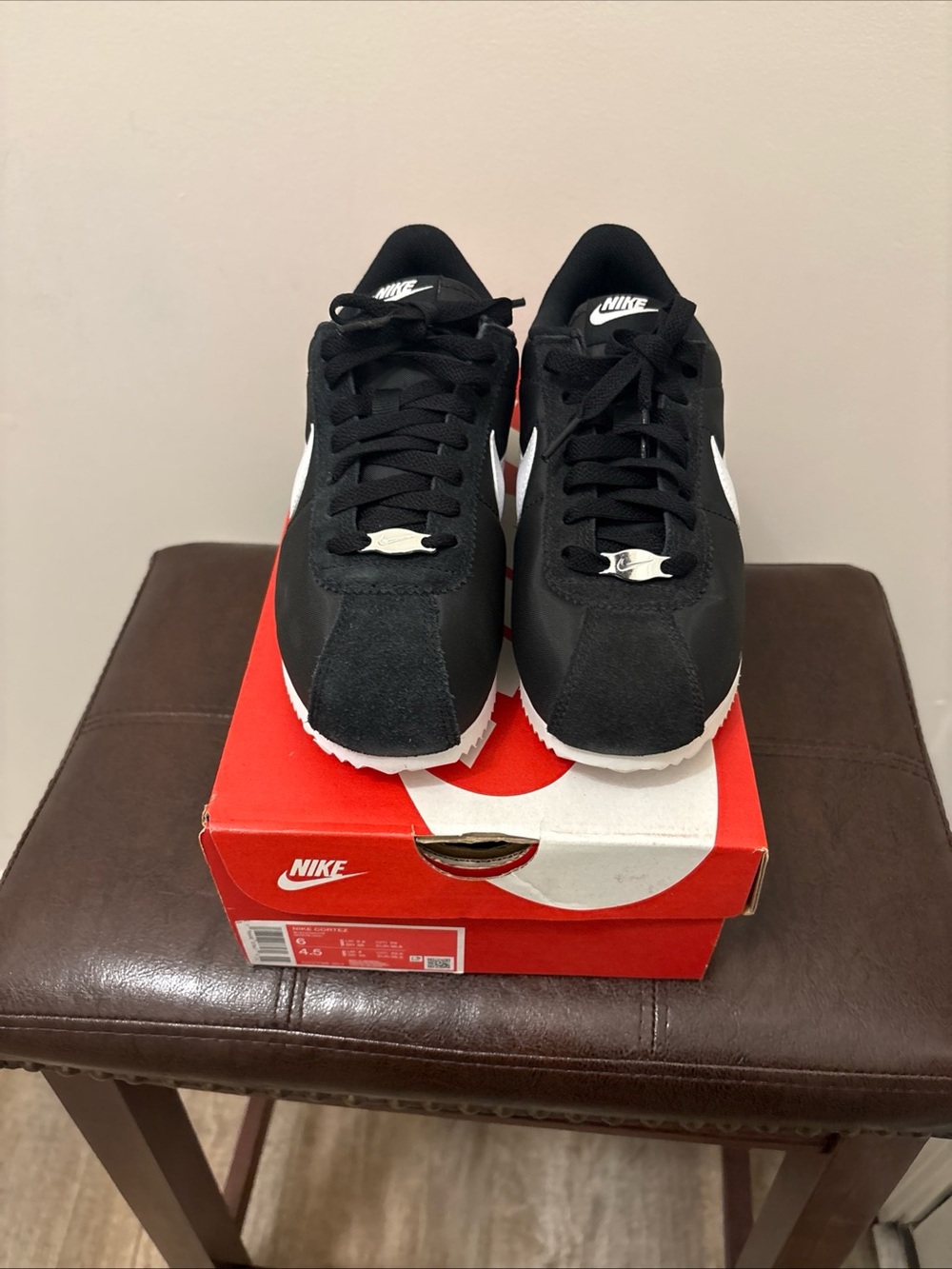 Nike Black & White Cortez Womens Sneakers sz6